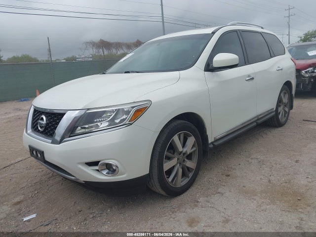 Nissan Pathfinder Platinum