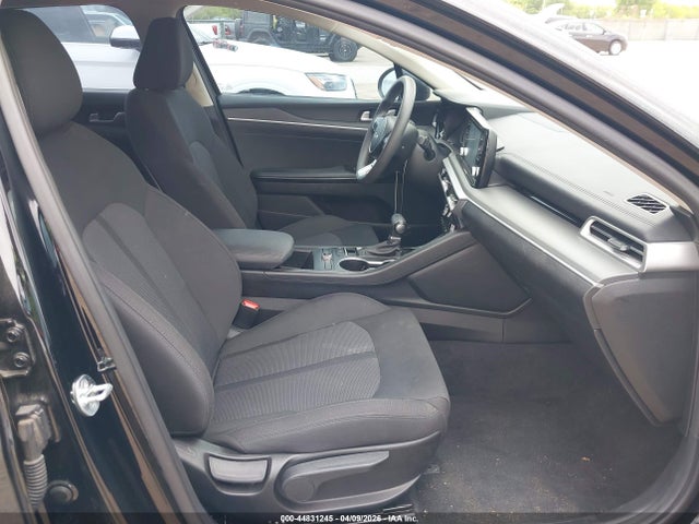 Kia K5 Lxs