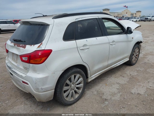 Mitsubishi Outlander Se