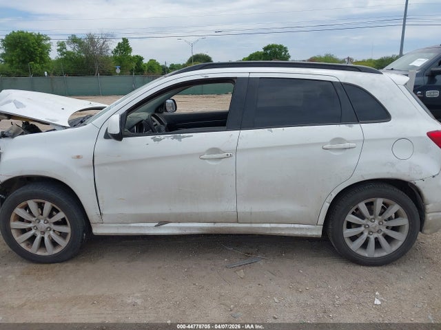 Mitsubishi Outlander Se