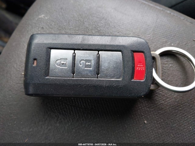 Mitsubishi Outlander Se