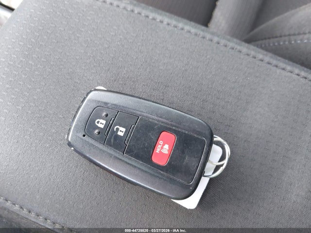 Toyota Prius Le