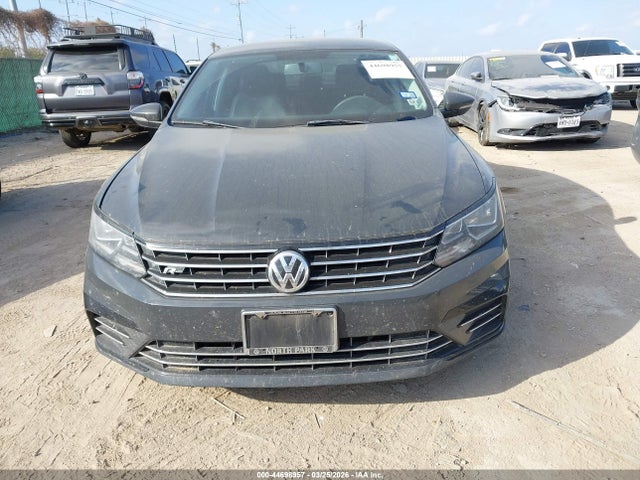 Volkswagen Passat 1.8t R-line