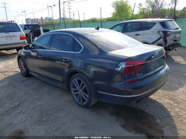 Volkswagen Passat 1.8t R-line