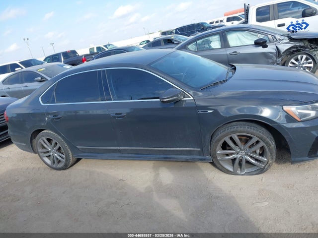 Volkswagen Passat 1.8t R-line