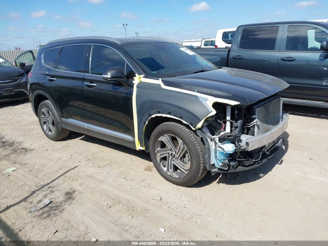 Salvage Hyundai SANTA FE Image