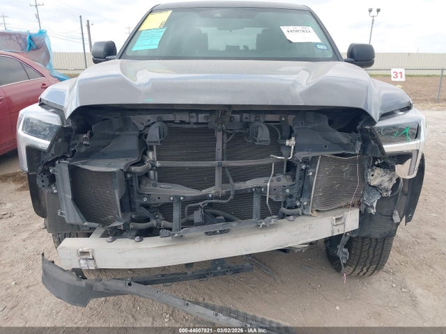 Toyota Tundra Sr5