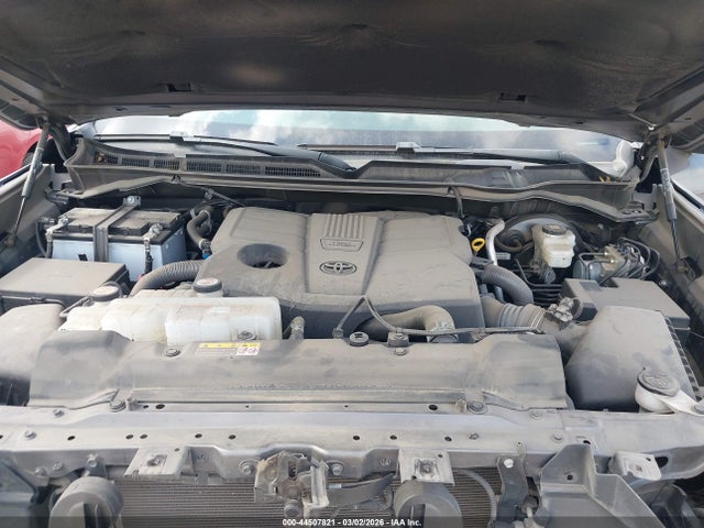 Toyota Tundra Sr5