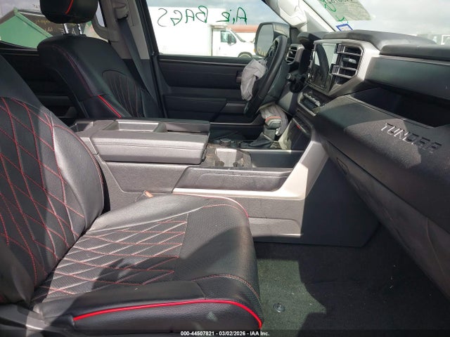 Toyota Tundra Sr5