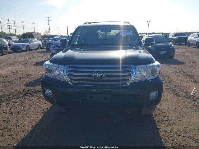 Toyota Land Cruiser V8