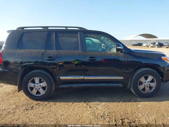 Toyota Land Cruiser V8