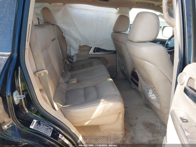 Toyota Land Cruiser V8