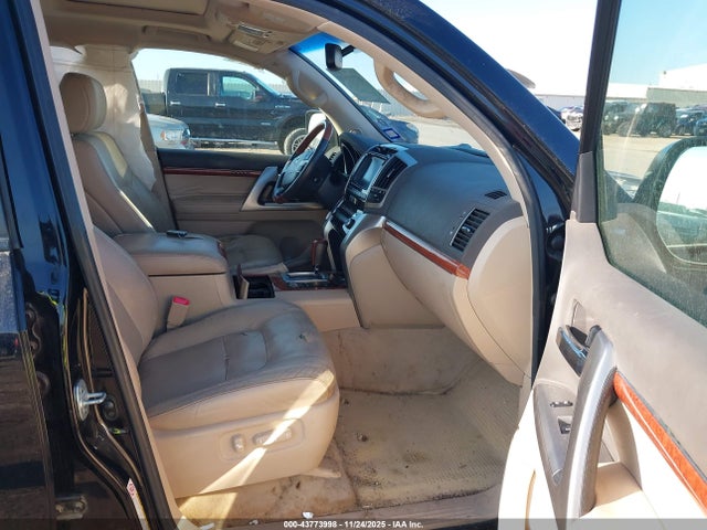 Toyota Land Cruiser V8