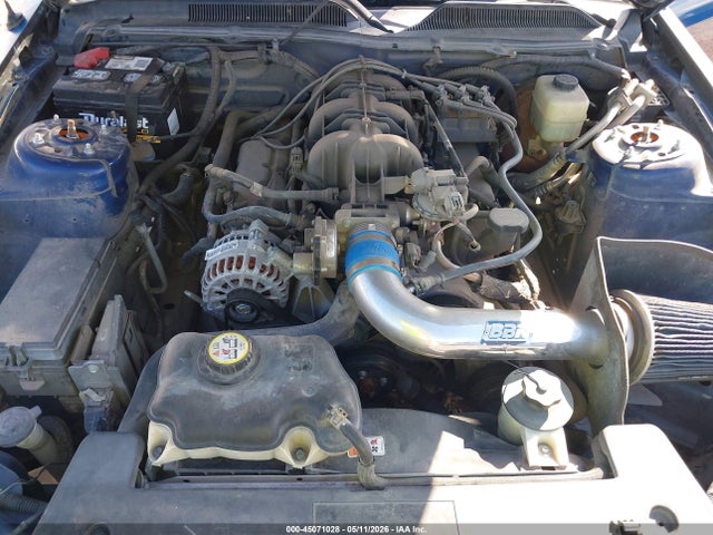 Ford Mustang V6 Deluxe