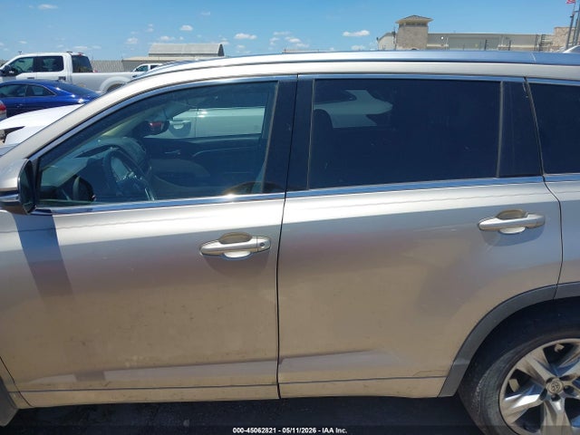 Toyota Highlander Limited V6