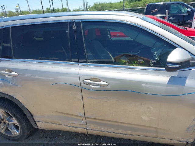 Toyota Highlander Limited V6