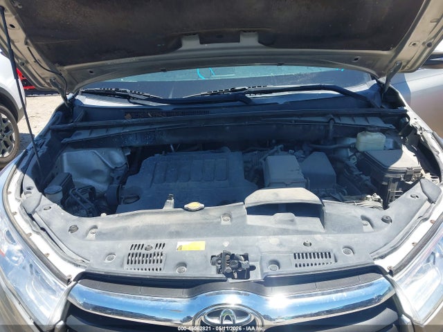 Toyota Highlander Limited V6