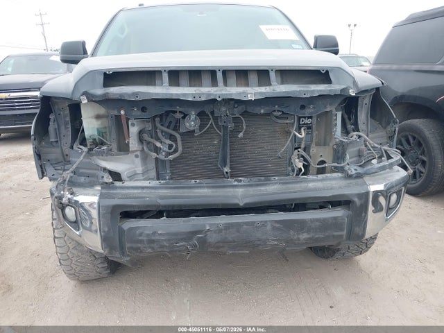 Toyota Tundra Sr5 5.7l V8