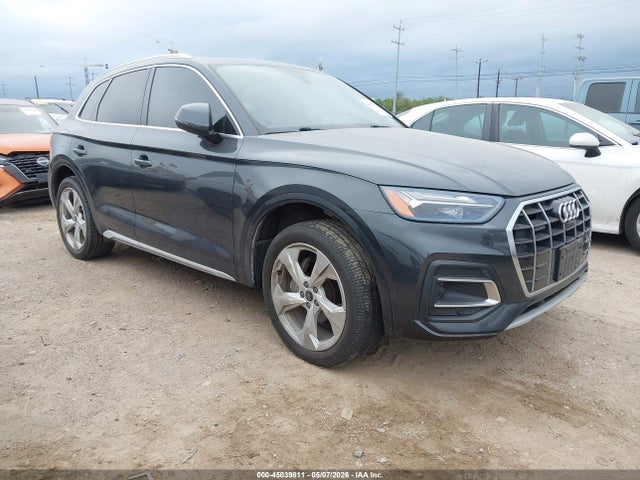 Salvage Audi Q5 Image