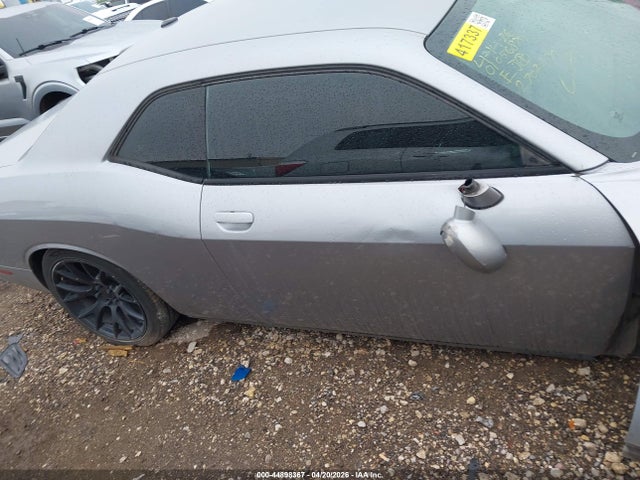 Dodge Challenger Sxt