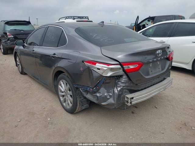 Toyota Camry Le