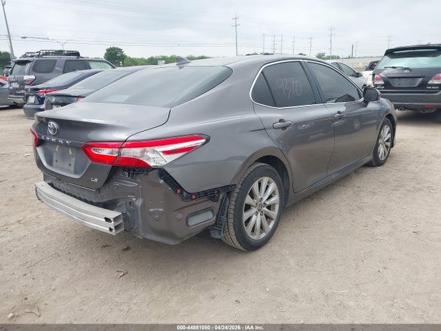 Toyota Camry Le