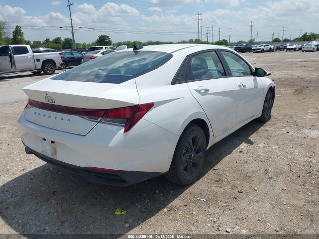 Hyundai ELANTRA Sel