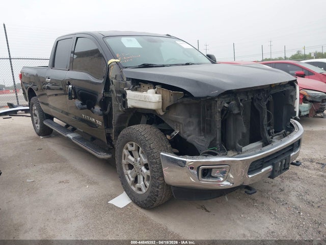 Salvage Nissan Titan Image