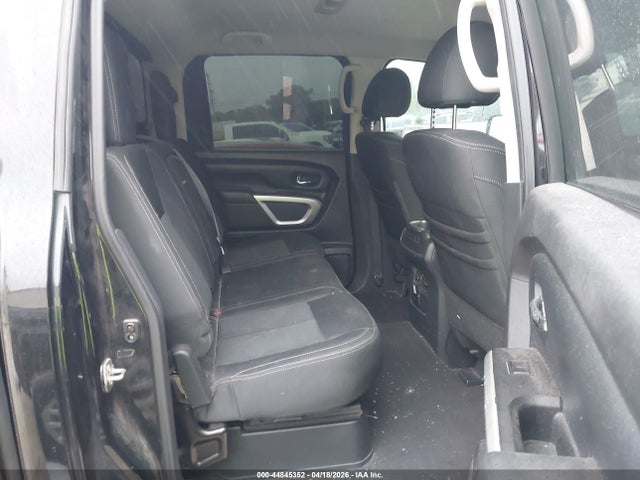 Nissan Titan Sv Gas