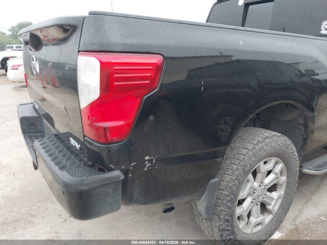 Nissan Titan Sv Gas