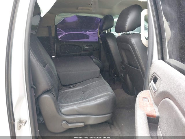 Chevrolet Suburban 1500 Lt
