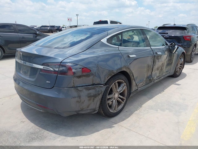 Tesla Model S P85