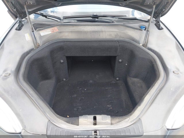 Tesla Model S P85