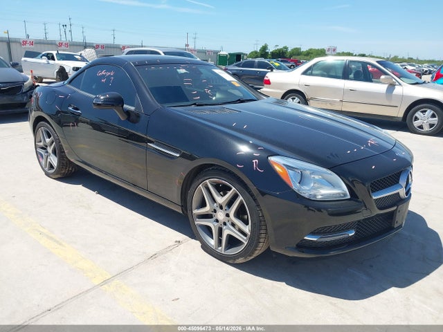 Salvage Mercedes-Benz Slk-class Image