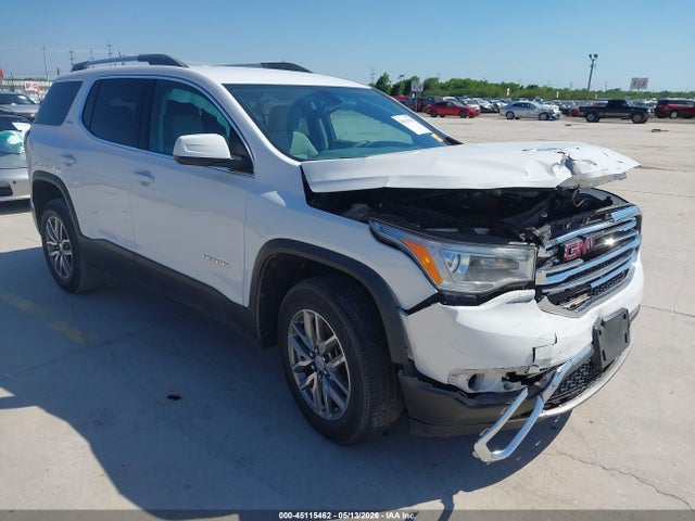 Salvage GMC Acadia Image