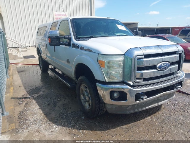 Salvage Ford F-350 Image