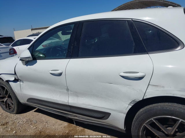 Porsche Macan T