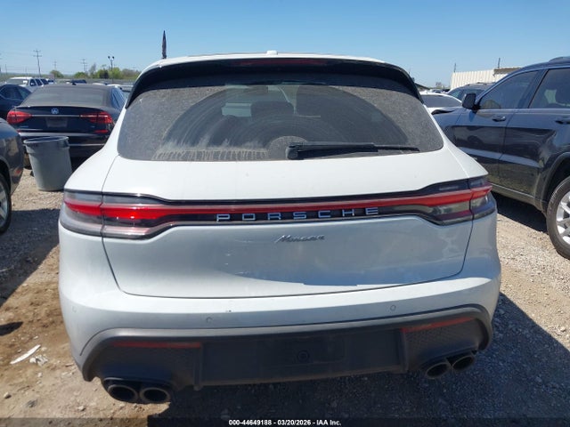 Porsche Macan T
