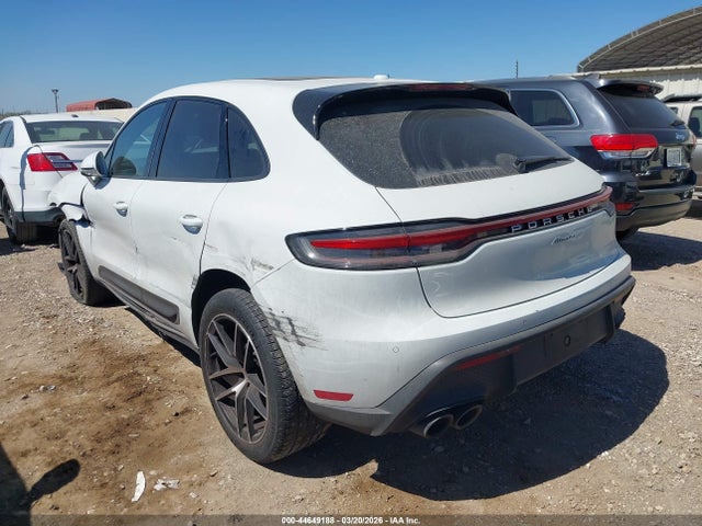 Porsche Macan T