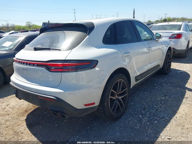 Porsche Macan T