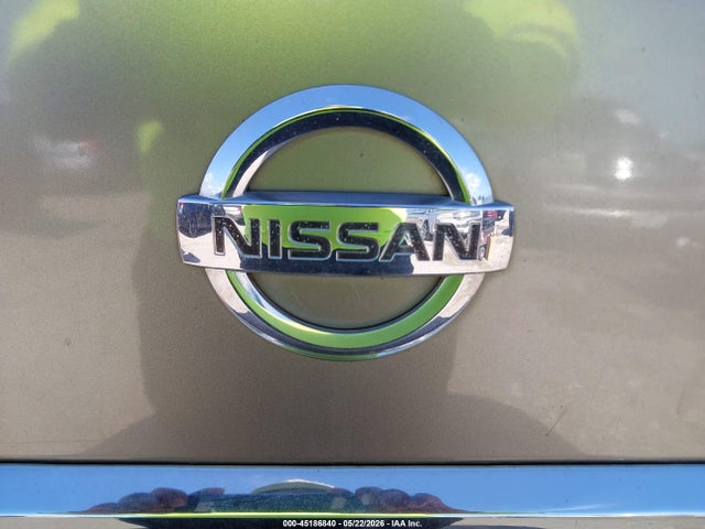 Nissan Pathfinder Le