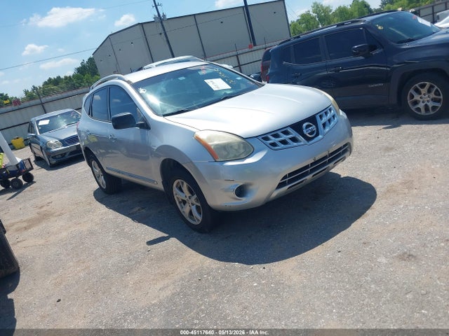 Salvage Nissan Rogue Image