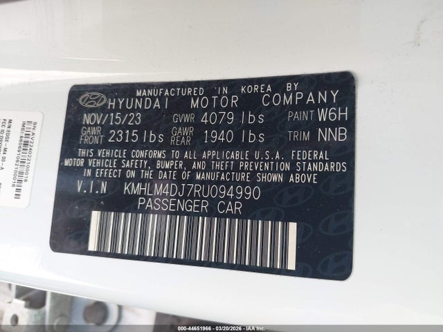 Hyundai ELANTRA Blue