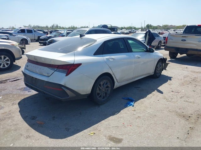 Hyundai ELANTRA Blue