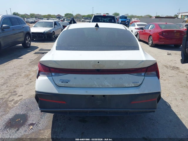 Hyundai ELANTRA Blue