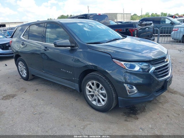 Salvage Chevrolet Equinox Image