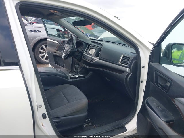 Toyota Highlander Le