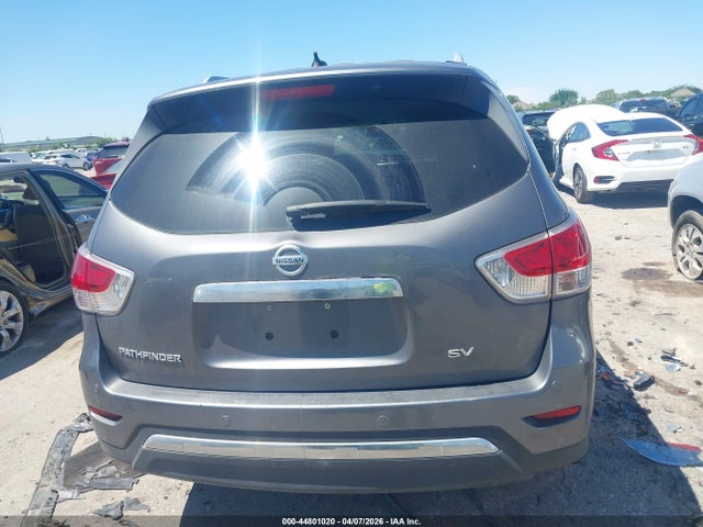Nissan Pathfinder Sv