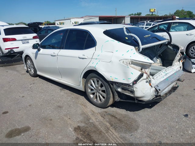 Toyota Camry Le
