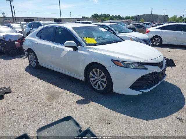 Salvage Toyota Camry Image